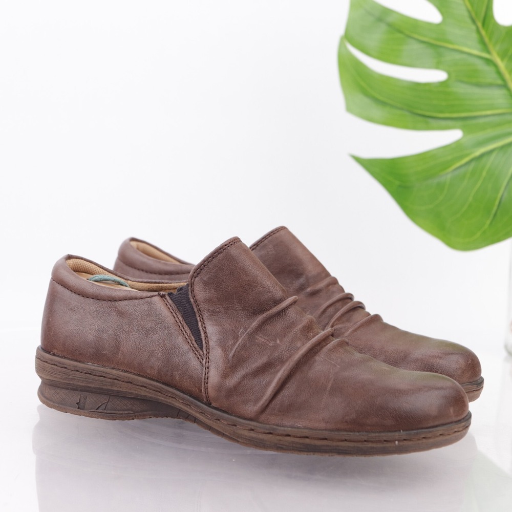 Comfortiva Womens Florian‎ Loafers Size 8 M Brown Leather Slip On Comfort Shoes